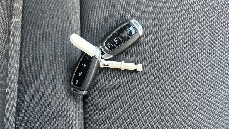 Hyundai INSTER 85kW 02 49kWh 5dr Auto Electric Hatchback